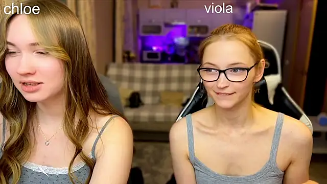 ChloeMillerMeow online show from 10-03-25, 10:40