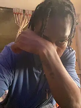 Larry-n-clouds online show from 12-05-25, 01:09