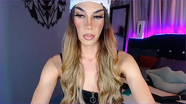 camila hootie online show from 12-16-24, 02:36