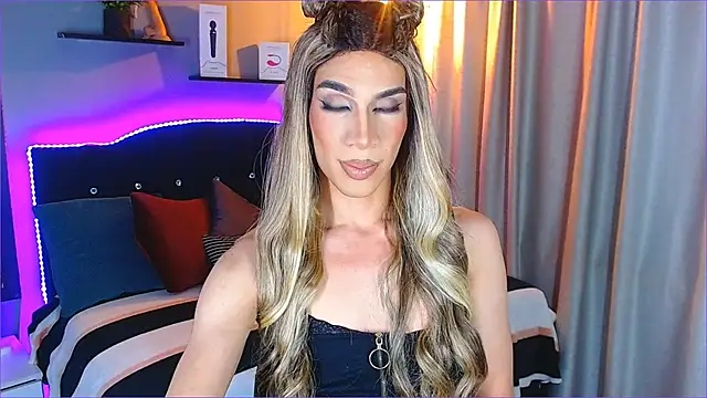 camila hootie online show from 12-28-24, 03:04