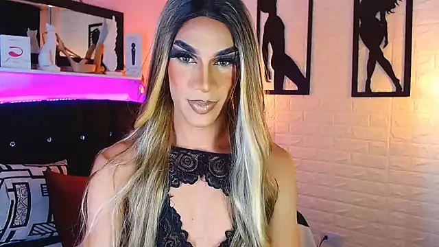 camila hootie online show from 02-05-25, 03:45