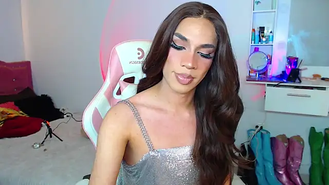 camila hootie online show from 04-17-26, 03:53