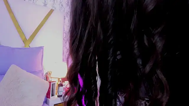 Athziry  online show from 12-13-24, 10:23