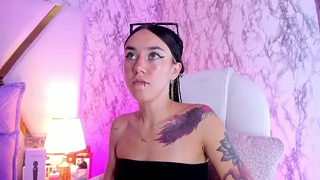 Athziry  online show from 02-24-25, 09:20