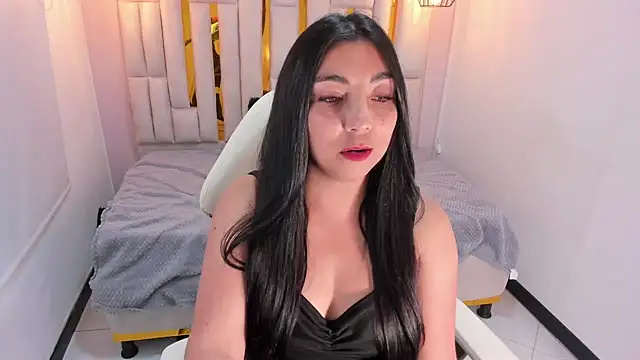 Karla hernandez  online show from 02-13-25, 05:11