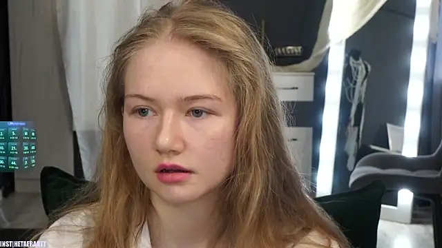 Alexandra Demore online show from 06-06-26, 07:29