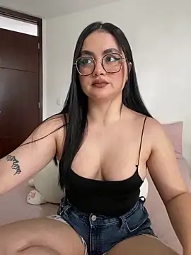 montmariana online show from 06-19-26, 06:34