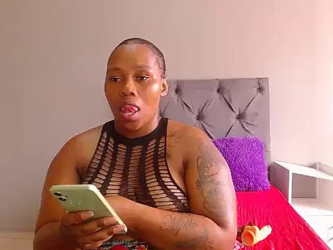 curvycloe1 online show from 02-10-25, 10:09