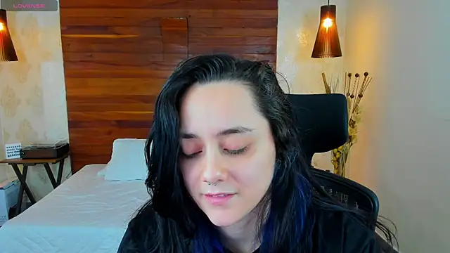 KatherineBond online show from 01-24-25, 08:22