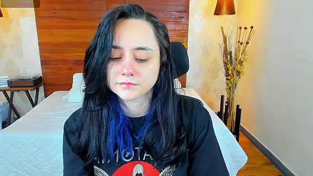 KatherineBond online show from 01-24-25, 11:23