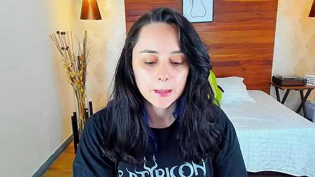 KatherineBond online show from 03-04-25, 09:22