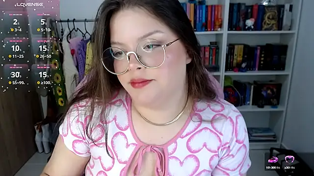 Snapshot of Gabiwaifu chatting on 09-20-25, 04:24 Gabiwaifu online show from 09-20-25, 04:24