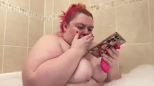 Snapshot of bbw_olive_peach chatting on 02-20-25, 08:36 bbw olive peach online show from 02-20-25, 08:36