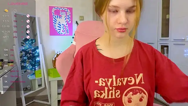 TrissMerigold9 online show from 01-05-26, 08:23