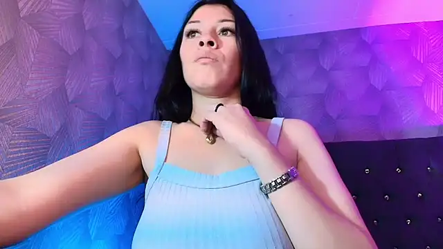 AnnaliOlsenX online show from 06-19-26, 06:56