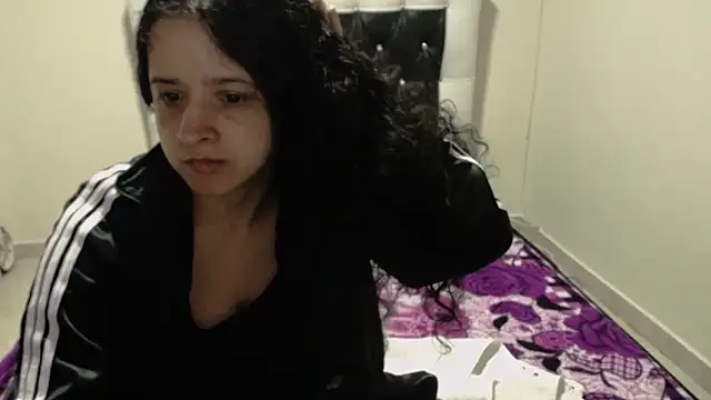 Katty Bones online show from 06-07-26, 07:23
