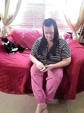 Bayou Woman68 online show from 09-19-25, 06:19