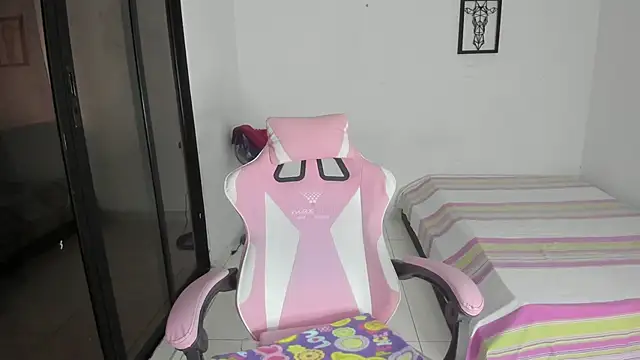 julinee smithh online show from 02-15-26, 11:41