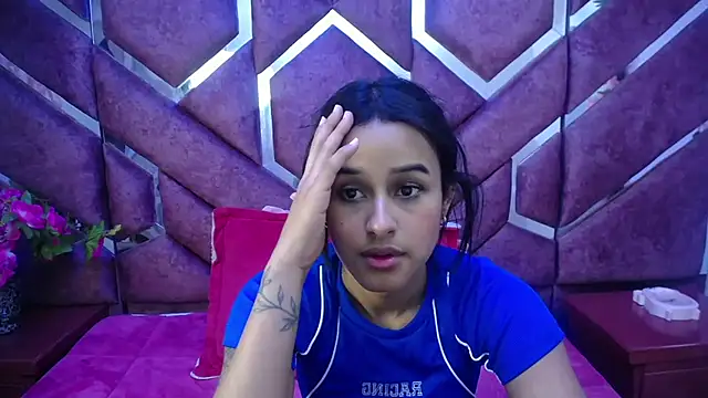 Snapshot of milly_print chatting on 02-10-25, 02:19 milly print online show from 02-10-25, 02:19