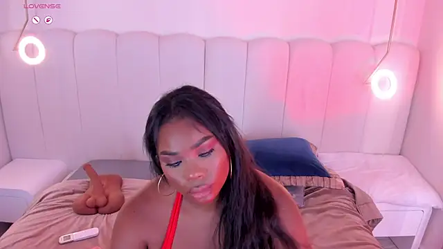  huge boobs ebony online show from 01-08-26, 07:38