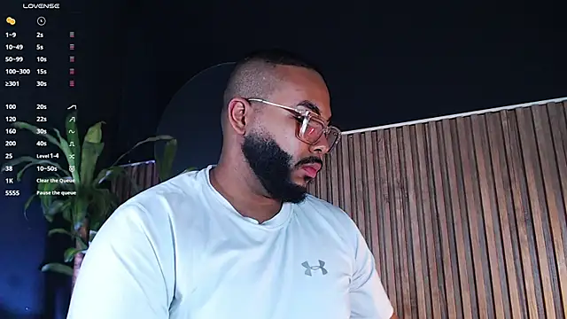 Snapshot of DilanJonnes_ chatting on 12-29-24, 12:09 DilanJonnes online show from 12-29-24, 12:09