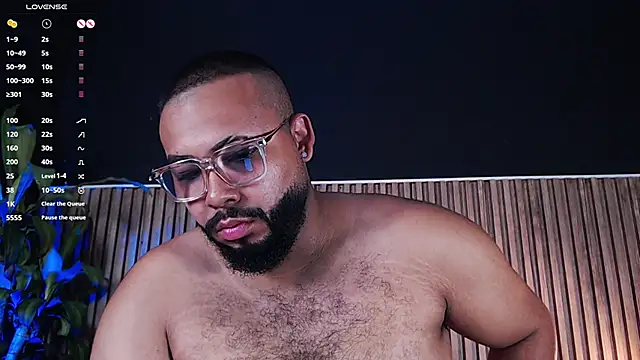 Snapshot of DilanJonnes_ chatting on 02-24-25, 10:25 DilanJonnes online show from 02-24-25, 10:25