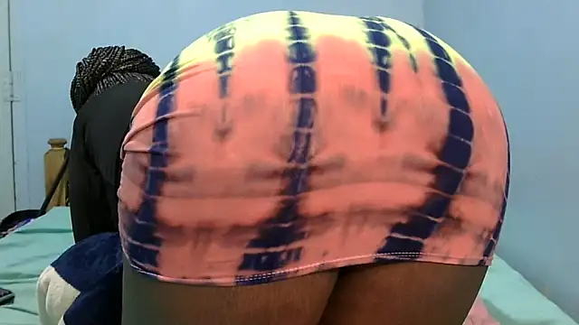 Snapshot of medinahswee chatting on 11-07-25, 06:41 medinahswee online show from 11-07-25, 06:41