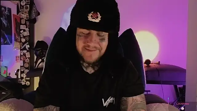 Ash gusbig online show from 11-29-25, 04:37