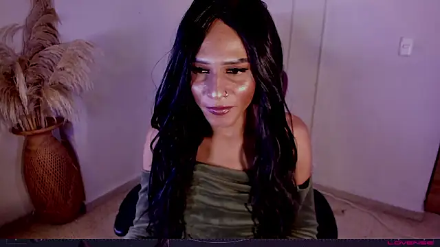 carolinemiller7 online show from 01-10-26, 10:58