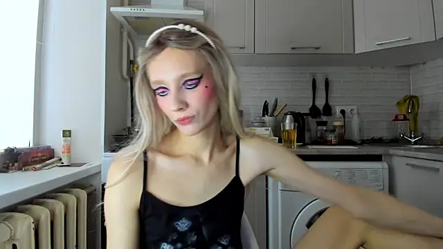  Alice Kitty online show from 01-15-25, 11:53