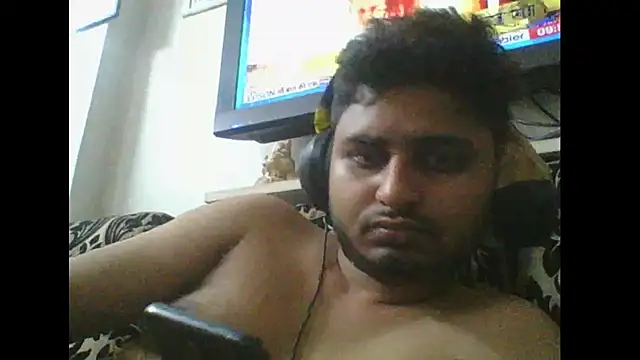 Snapshot of RyanHoran69@xh chatting on 01-23-25, 04:26 RyanHoran69xh online show from 01-23-25, 04:26