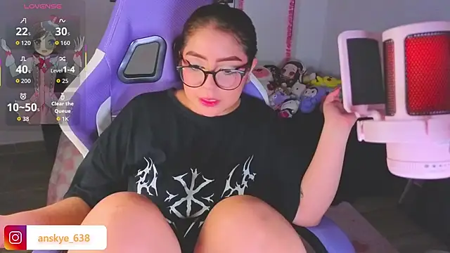 AnngelaSkye online show from 04-10-26, 07:35