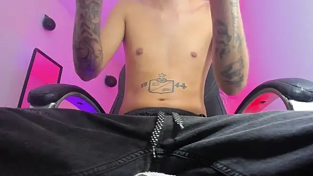 FrannBoy online show from 03-01-25, 07:04