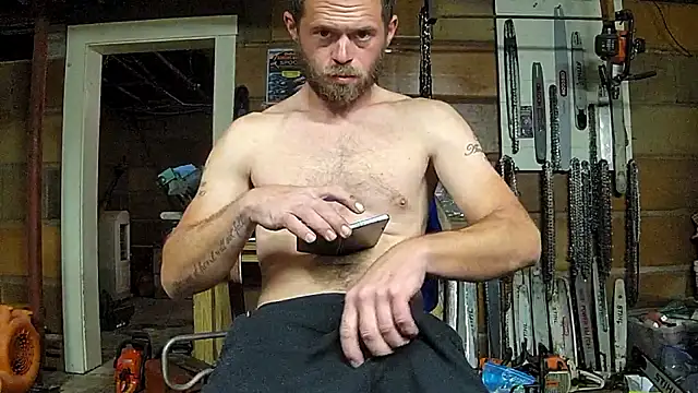 Bigoleslong98765 online show from 10-11-25, 05:17