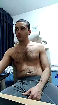 Snapshot of andrew_co chatting on 03-18-25, 05:20 andrew co online show from 03-18-25, 05:20