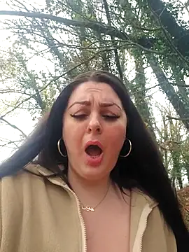 Britishbella online show from 11-27-25, 03:14