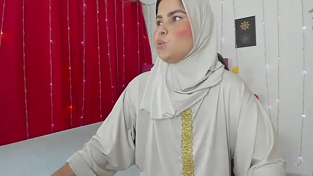 AishaAmin  online show from 03-06-25, 12:09