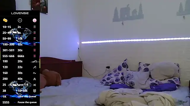 Snapshot of cuple_hoot_ chatting on 10-03-25, 09:56 cuple hoot online show from 10-03-25, 09:56