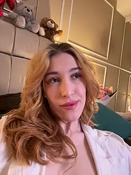 SerenaBennet online show from 03-08-25, 09:51