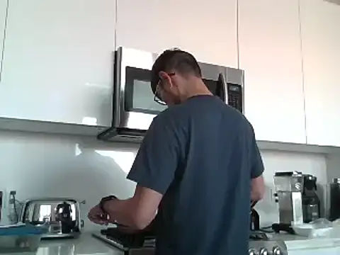 spence204011 online show from 12-31-24, 10:12