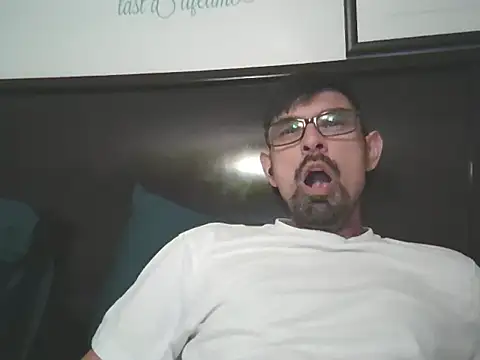 spence204011 online show from 12-21-25, 01:57