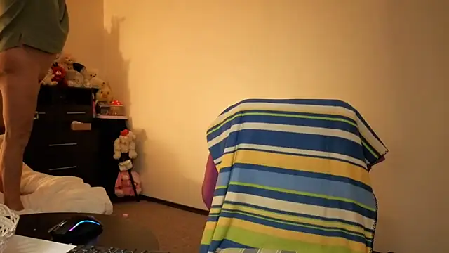 YourDreamLoverr online show from 11-30-25, 12:36