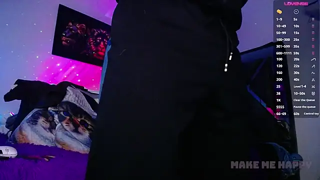 Snapshot of Marc__Waatson chatting on 12-21-24, 03:47 Marc  Waatson online show from 12-21-24, 03:47