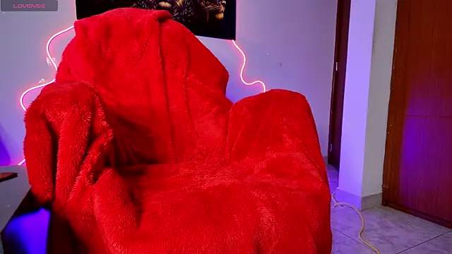 Snapshot of Marc__Waatson chatting on 09-23-25, 03:31 Marc  Waatson online show from 09-23-25, 03:31