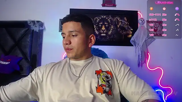 Snapshot of Marc__Waatson chatting on 10-14-25, 11:49 Marc  Waatson online show from 10-14-25, 11:49