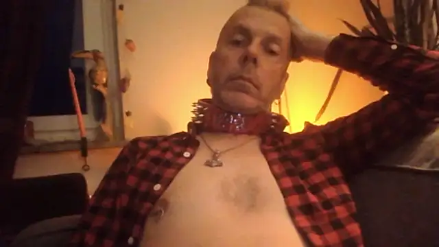 SHARPSkinhead online show from 06-05-26, 09:09