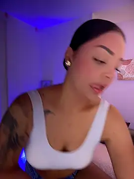 Sara LipsX online show from 05-09-26, 02:06