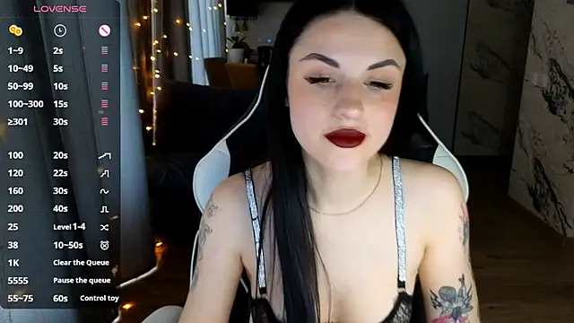 Snapshot of Mary___Moore chatting on 03-16-25, 05:25 Mary Moore online show from 03-16-25, 05:25