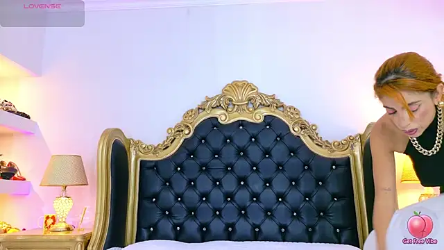 AdelinaVans online show from 07-28-26, 12:12