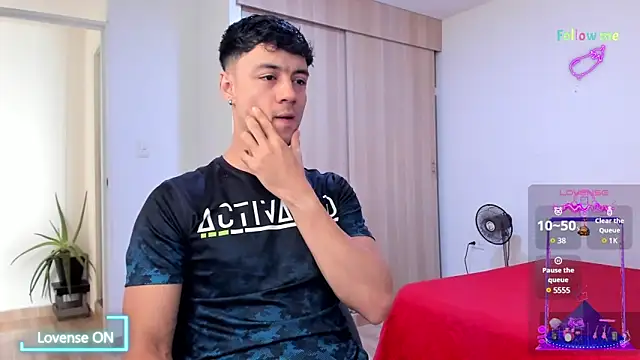 Sebastian-Dash online show from 12-24-24, 06:50